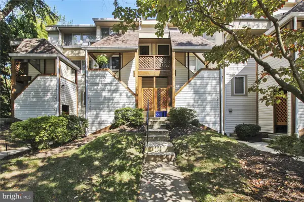 18148 Windsor Hill Dr #202b, OLNEY, MD 20832