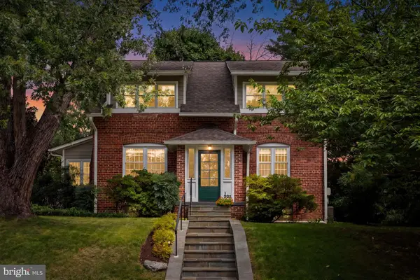 221 Grant Ave, TAKOMA PARK, MD 20912