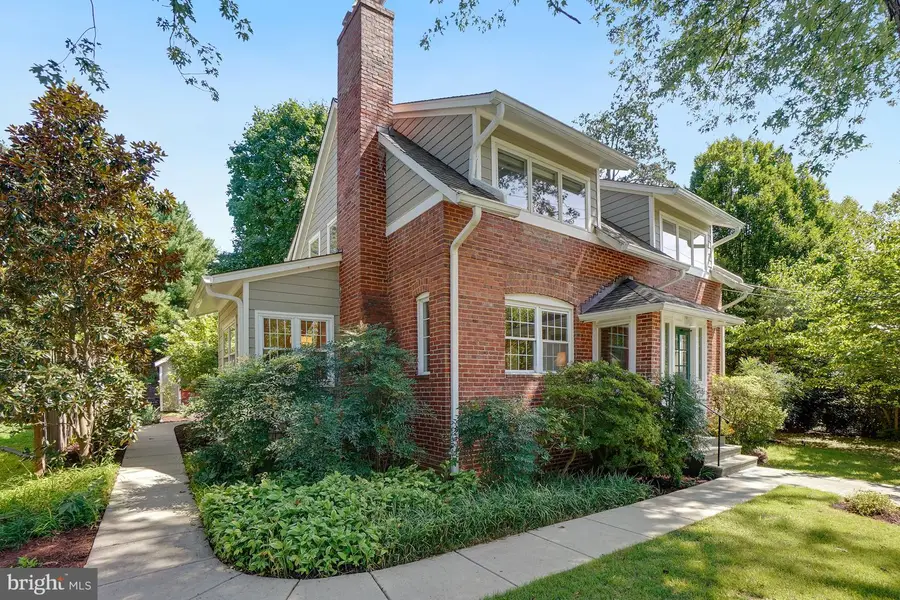 221 Grant Ave, Takoma Park, MD 20912 - #2