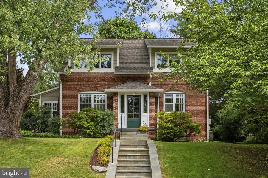 221 Grant Ave, Takoma Park, MD 20912 - #3