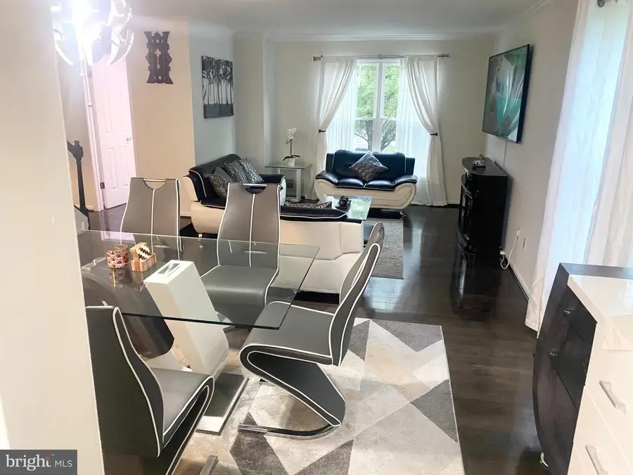 2230 Wimbledon Cir, Silver Spring, MD 20906 - #2
