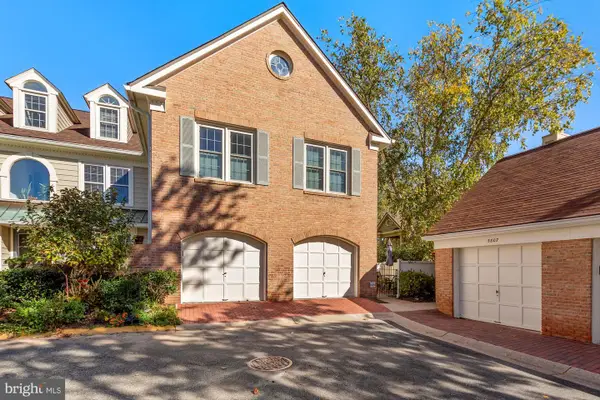 5801 Linden Square Ct #45, ROCKVILLE, MD 20852