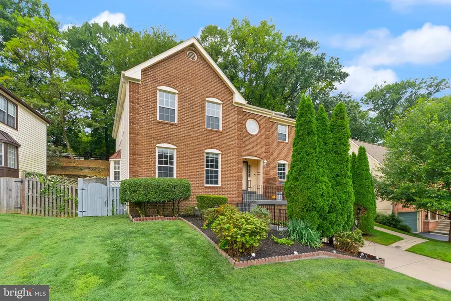 18 Solitaire Ct, Gaithersburg, MD 20878 - #2