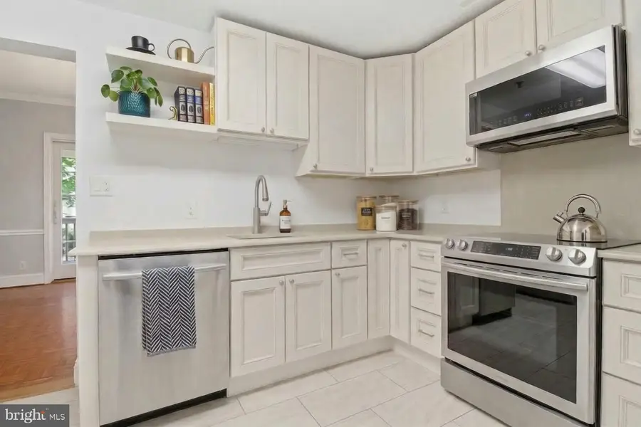 8101 Connecticut Ave #n-304, Chevy Chase, MD 20815 - #3
