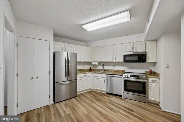 3330 N Leisure World Blvd #5-530, SILVER SPRING, MD 20906