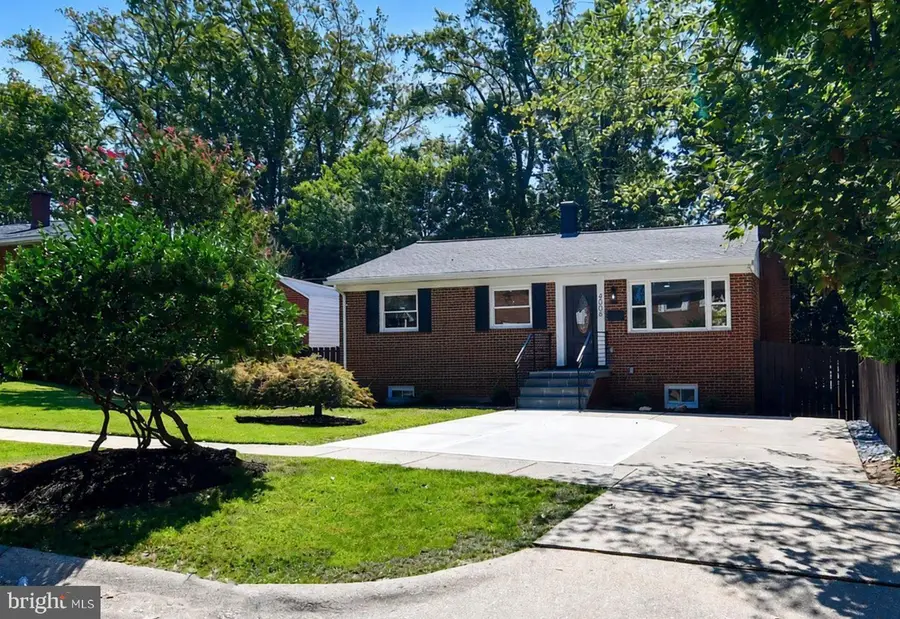 4008 Adams Dr, Silver Spring, MD 20902 - #2