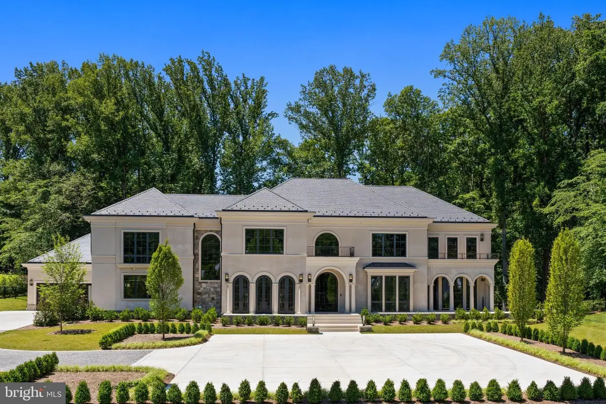 7112 Natelli Woods Ln, Bethesda, MD 20817 - #1