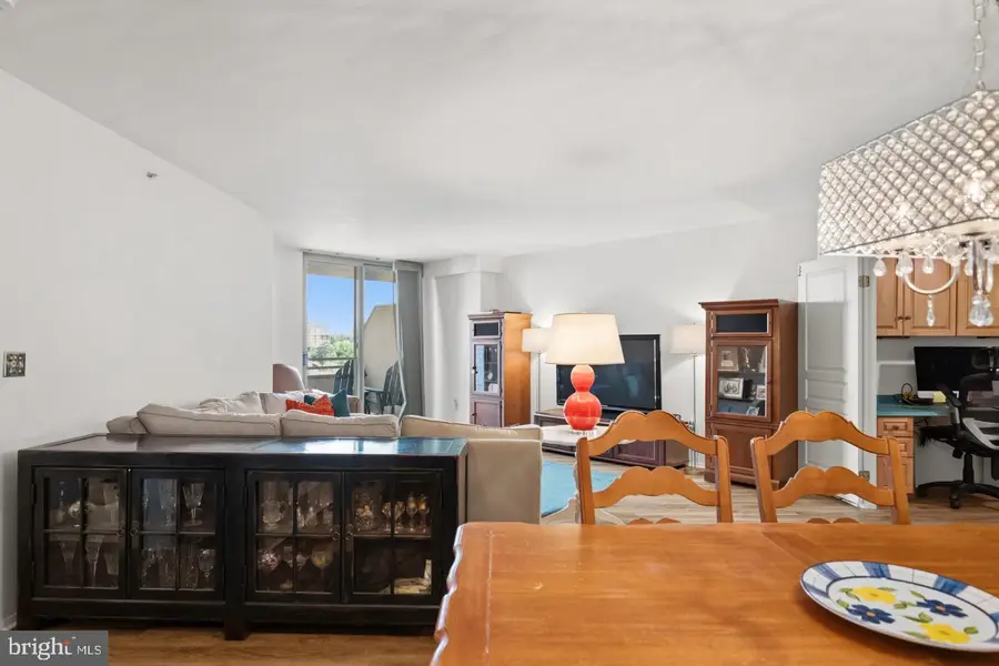 7111 Woodmont Ave #709, Bethesda, MD 20815 - #2