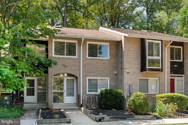 304 New Mark Esp, ROCKVILLE, MD 20850