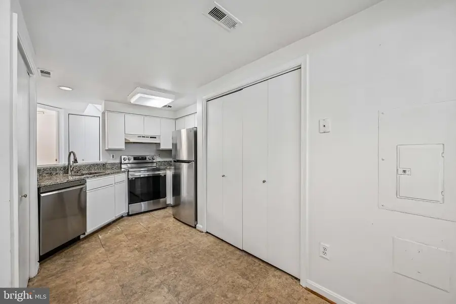 8802 Sturbridge Pl, Gaithersburg, MD 20886 - #3