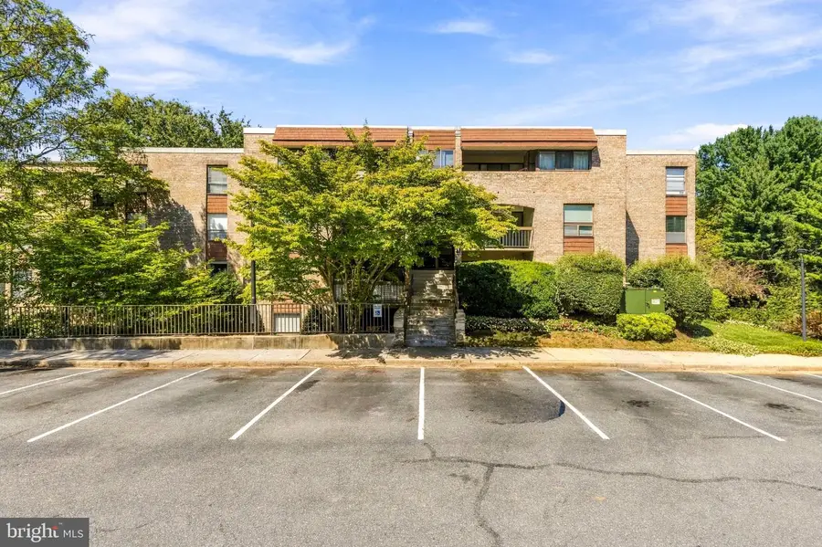 411 Christopher Ave #75, Gaithersburg, MD 20879 - #2