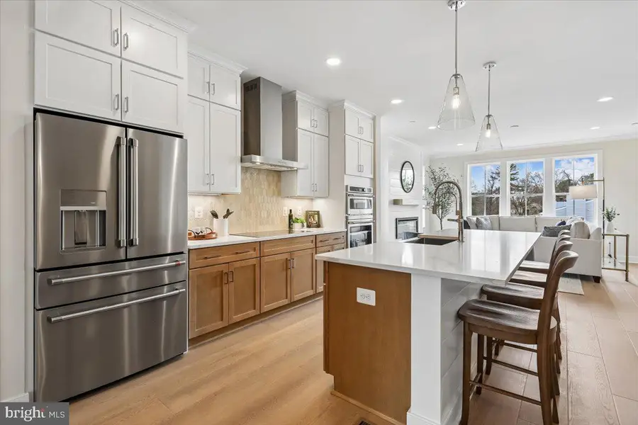 209 Allen Ln, Poolesville, MD 20837 - #3