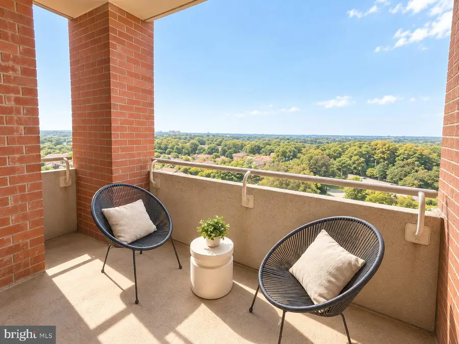 5809 Nicholson Ln #1505, Rockville, MD 20852 - #2