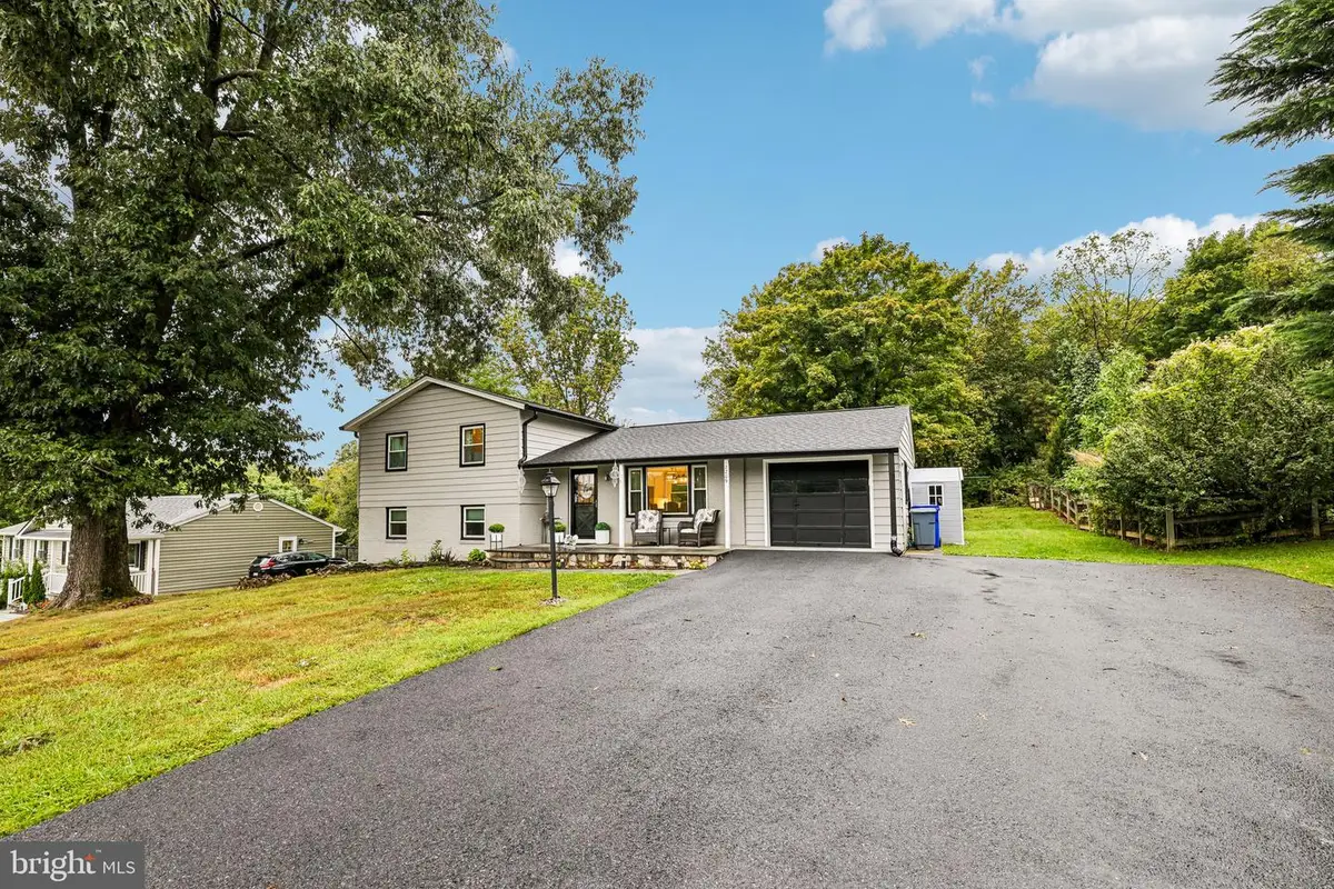 12209 Piedmont Rd, Clarksburg, MD 20871 - #1