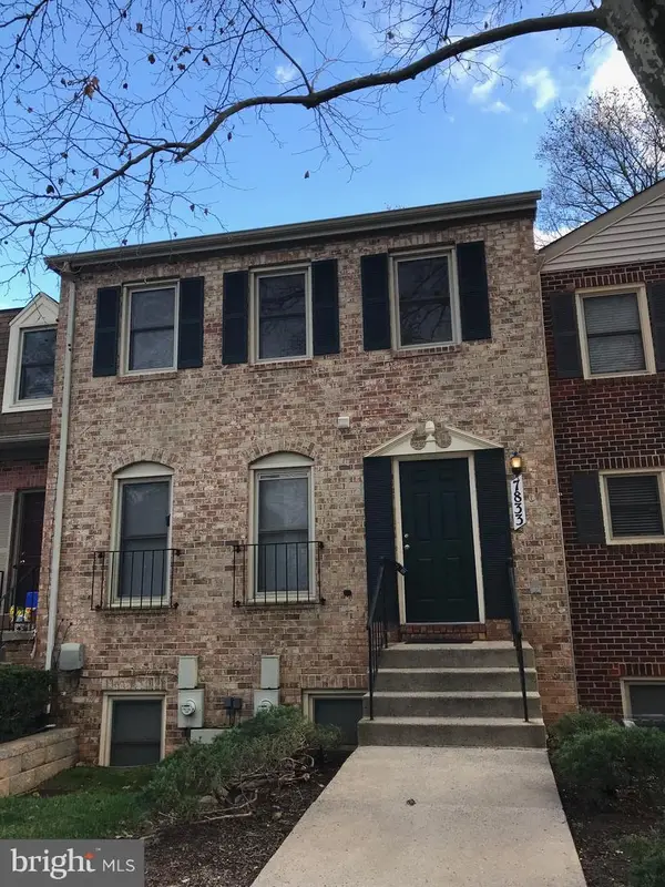 7833 Coddle Harbor Ln #28, POTOMAC, MD 20854