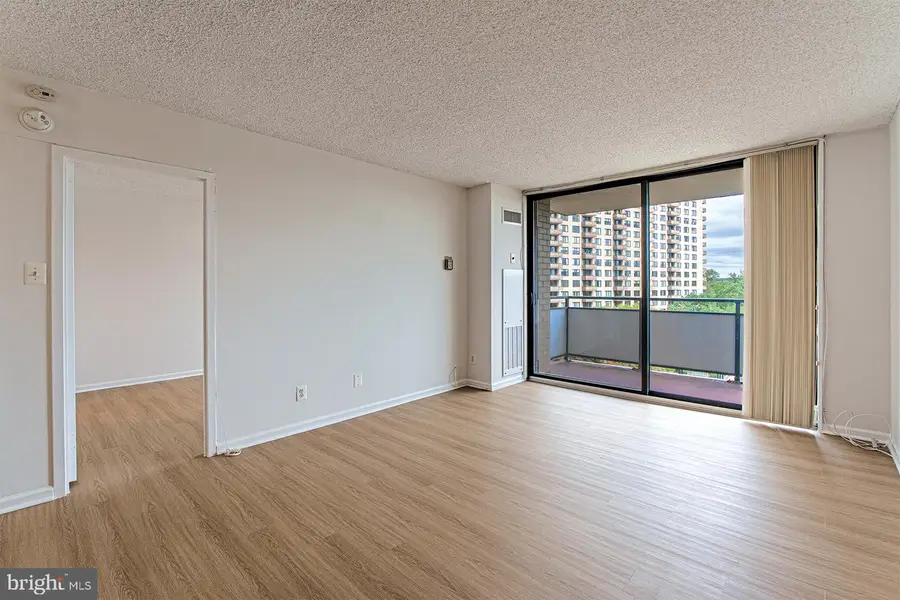 5225 Pooks Hill Rd #517s, Bethesda, MD 20814 - #3