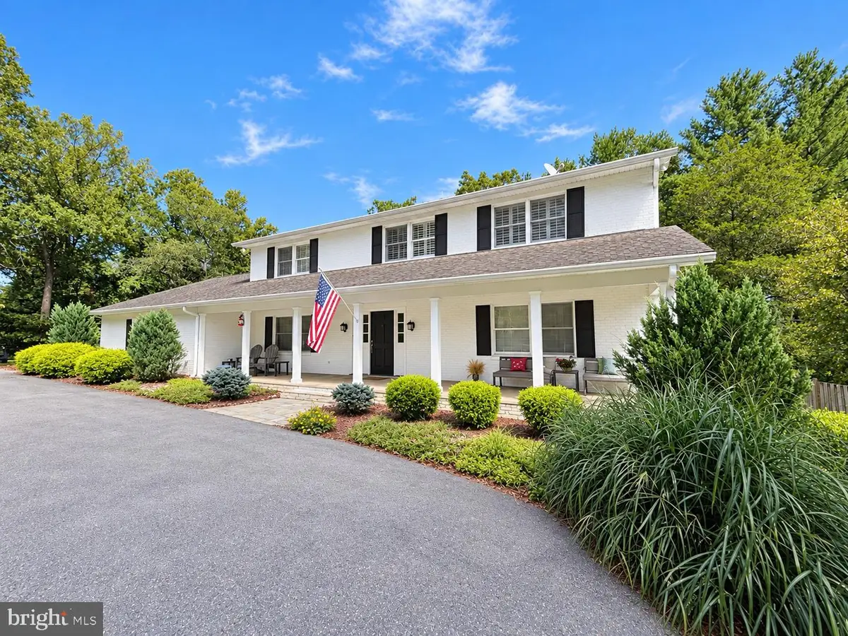 13111 Foxden Dr, Rockville, MD 20850 - #1