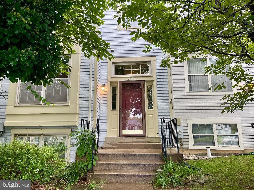 8137 Crabapple Ln, Gaithersburg, MD 20879 - #1