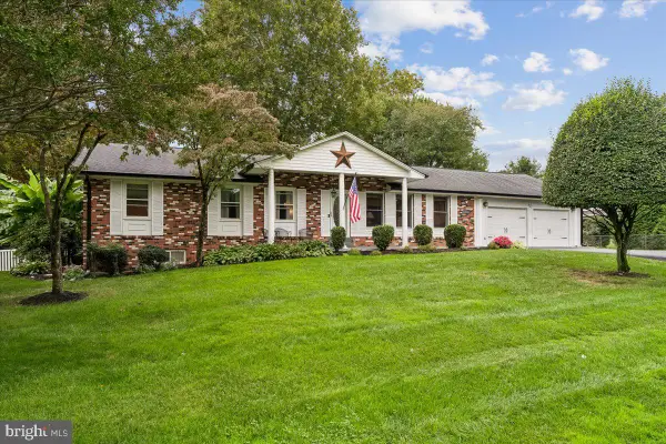 14532 Perrywood Dr, BURTONSVILLE, MD 20866