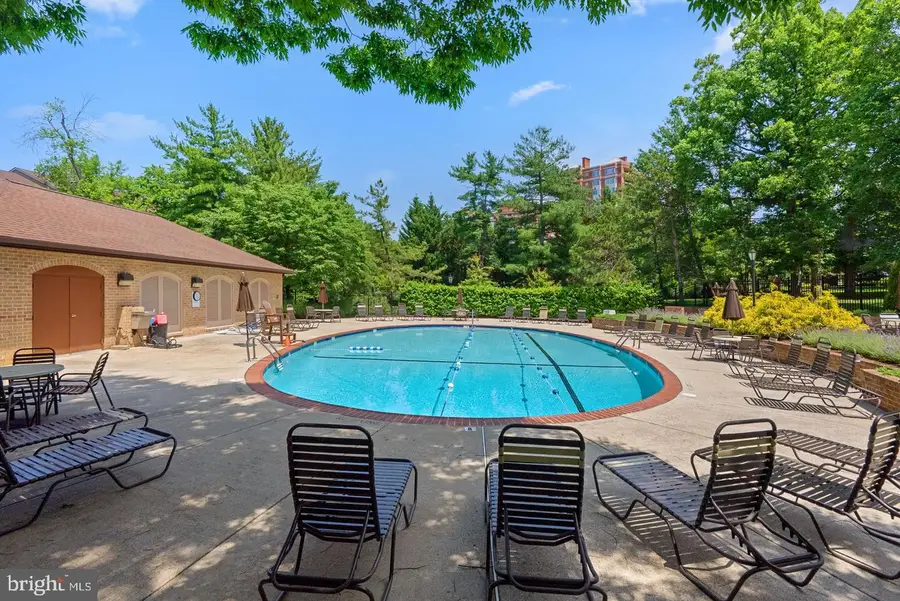 11420 Strand Dr #r-010, Rockville, MD 20852 - #2