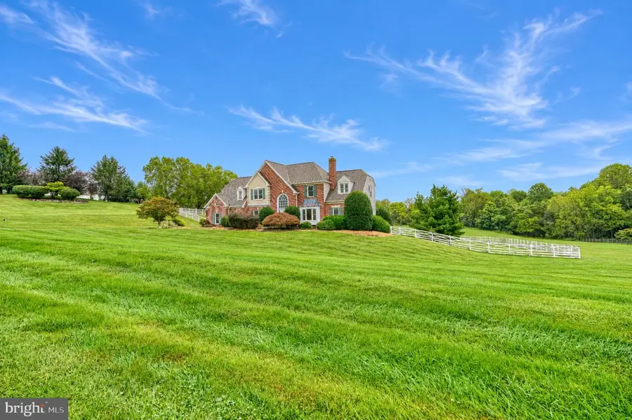 22909 Davis Mill Rd, Germantown, MD 20876 - #2
