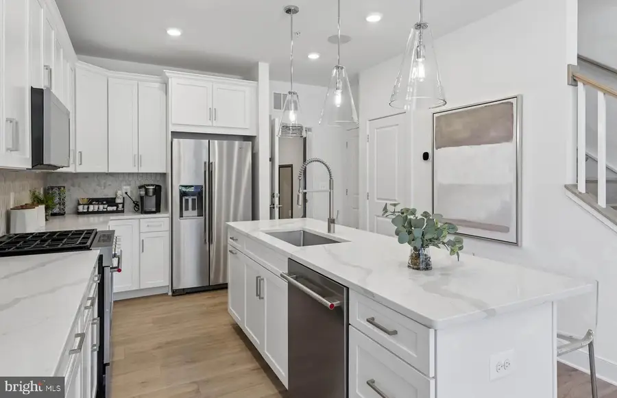 308 Legacy St, Gaithersburg, MD 20878 - #2