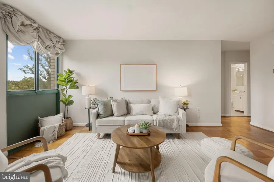 4242 E West Hwy #506, Chevy Chase, MD 20815 - #3