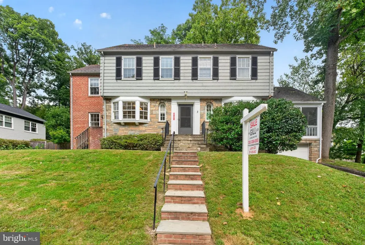 5101 Brookeway Dr, Bethesda, MD 20816 - #1