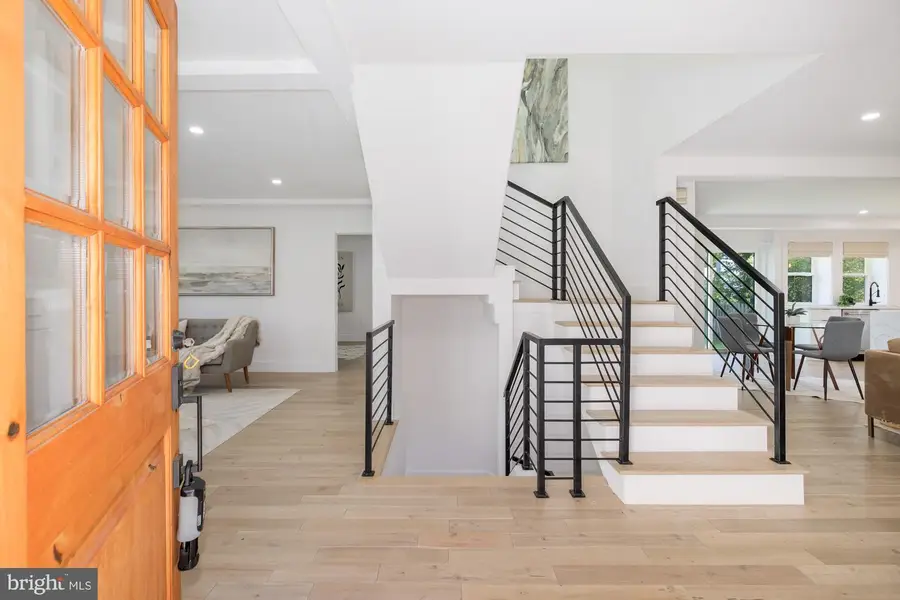 6303 Haviland Dr, Bethesda, MD 20817 - #2