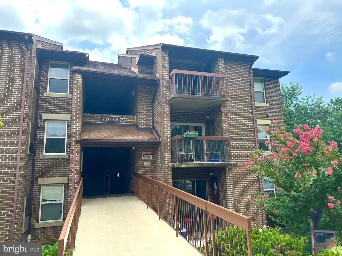 7908 Pearlbush Dr #304, Gaithersburg, MD 20879 - #1