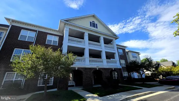11924 Darnestown Rd #204, N POTOMAC, MD 20878