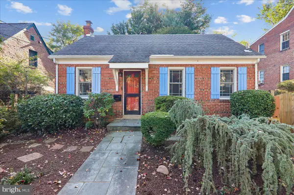 905 Erie Ave, TAKOMA PARK, MD 20912