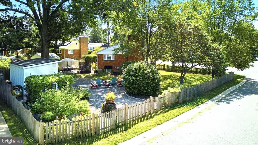 10401 Haywood Dr, Silver Spring, MD 20902 - #2