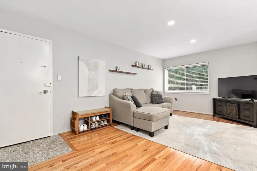 12311 Braxfield Ct #8, Rockville, MD 20852 - #3