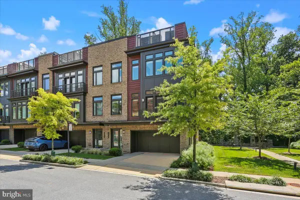 5352 Merriam St, BETHESDA, MD 20814