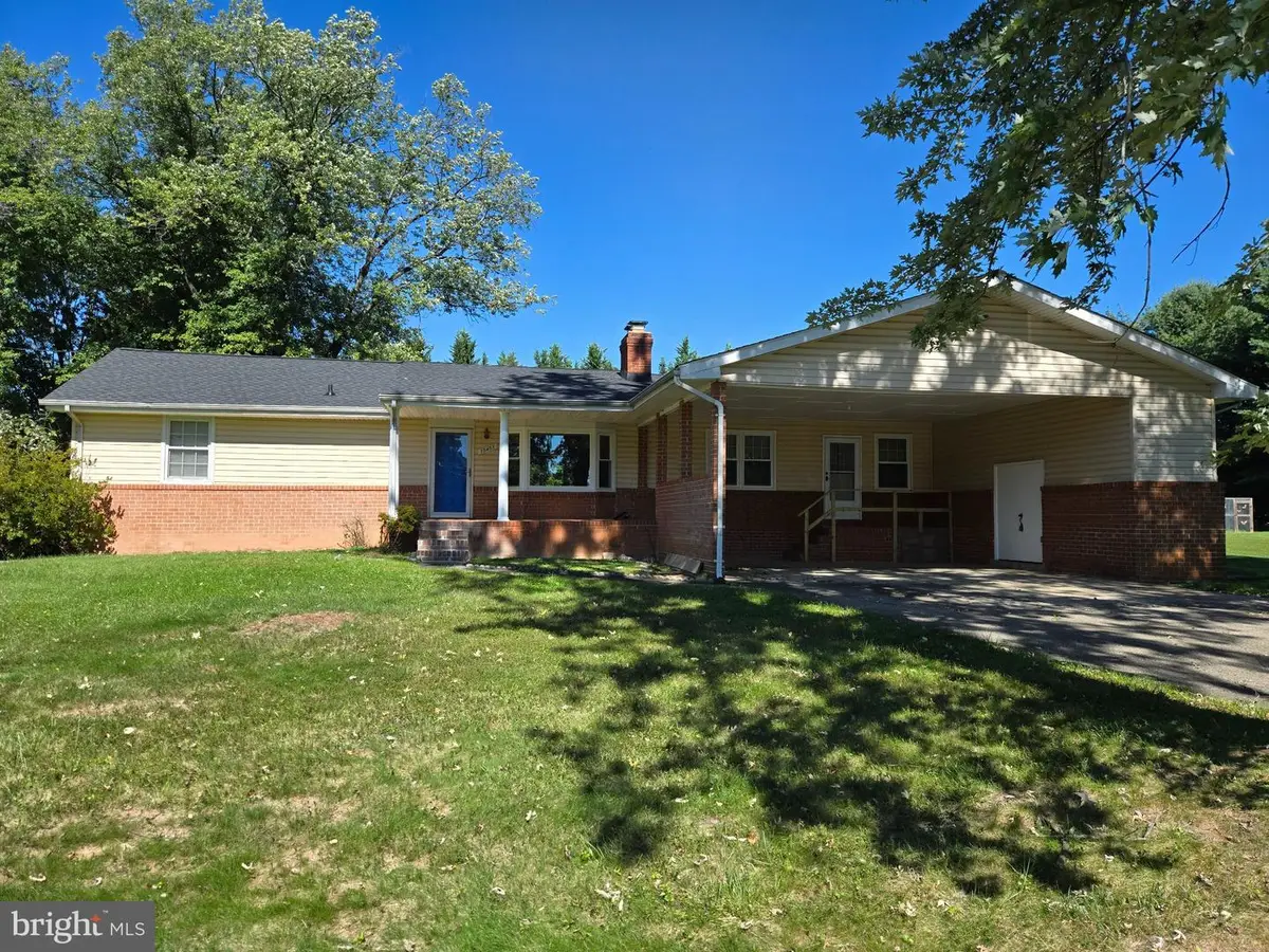 15451 Thompson Rd, Silver Spring, MD 20905 - #1