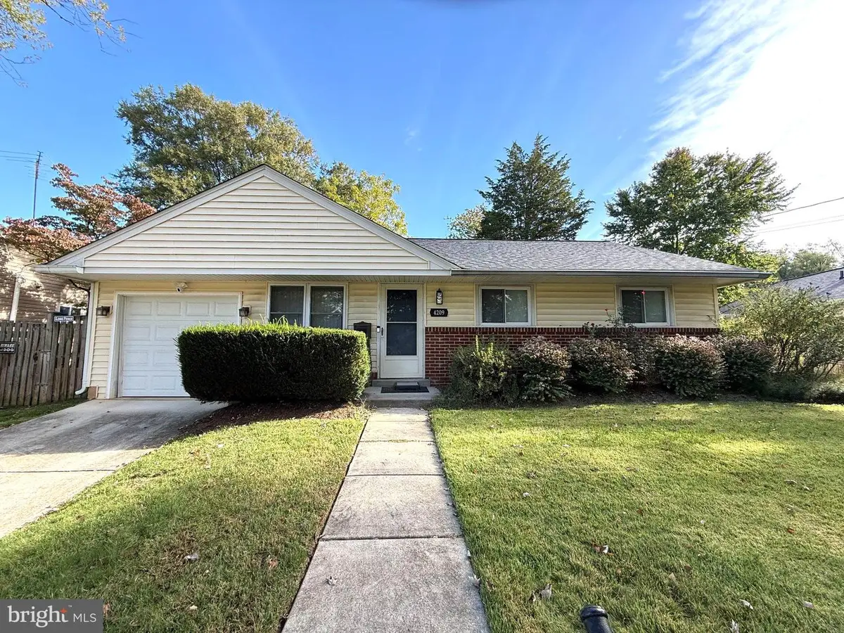 4209 Federal St, Rockville, MD 20853 - #1