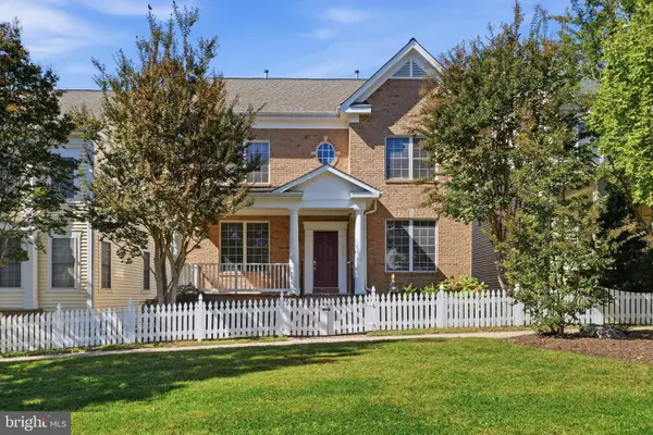 819 Royal Cres, ROCKVILLE, MD 20850