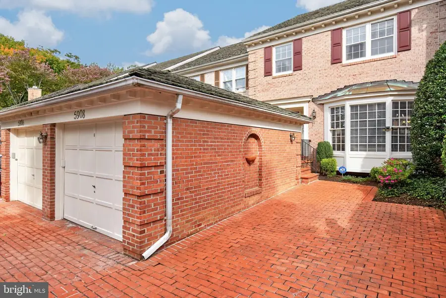 5908 Maplewood Park Pl, Bethesda, MD 20814 - #2