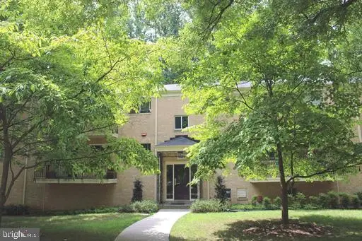 10625 Montrose Ave #102, Bethesda, MD 20814 - #1
