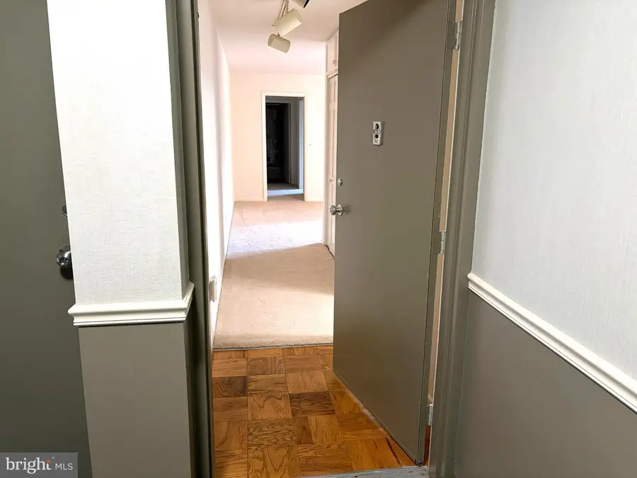 10625 Montrose Ave #102, Bethesda, MD 20814 - #2