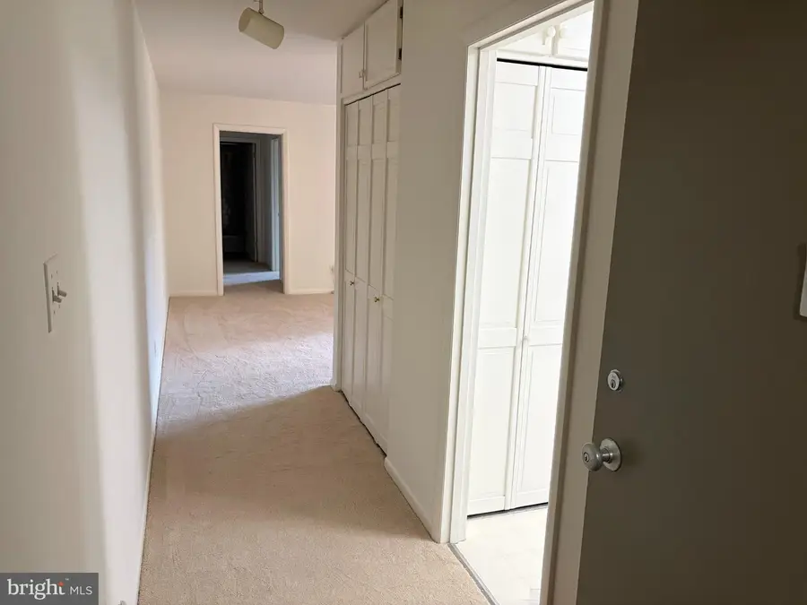 10625 Montrose Ave #102, Bethesda, MD 20814 - #3