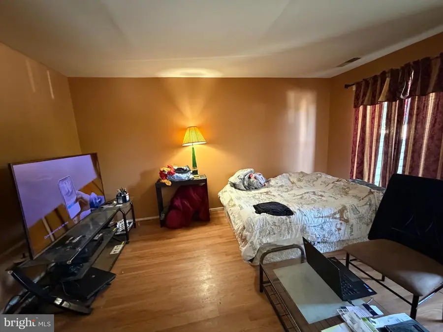 19307 Club House Rd #204, Gaithersburg, MD 20886 - #2