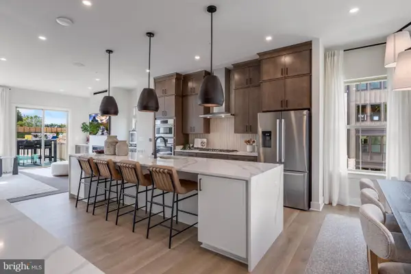 455 Exchange Ave, GAITHERSBURG, MD 20878