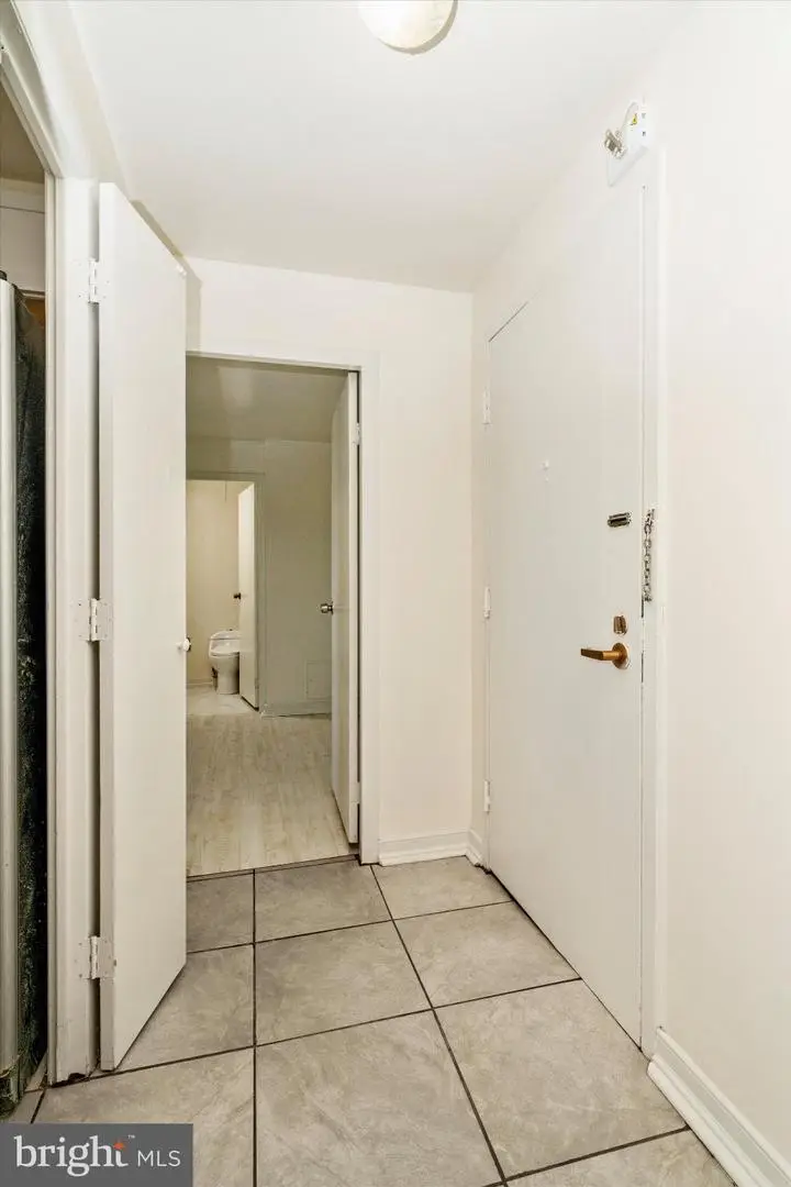 9701 Fields Rd #2501, Gaithersburg, MD 20878 - #3