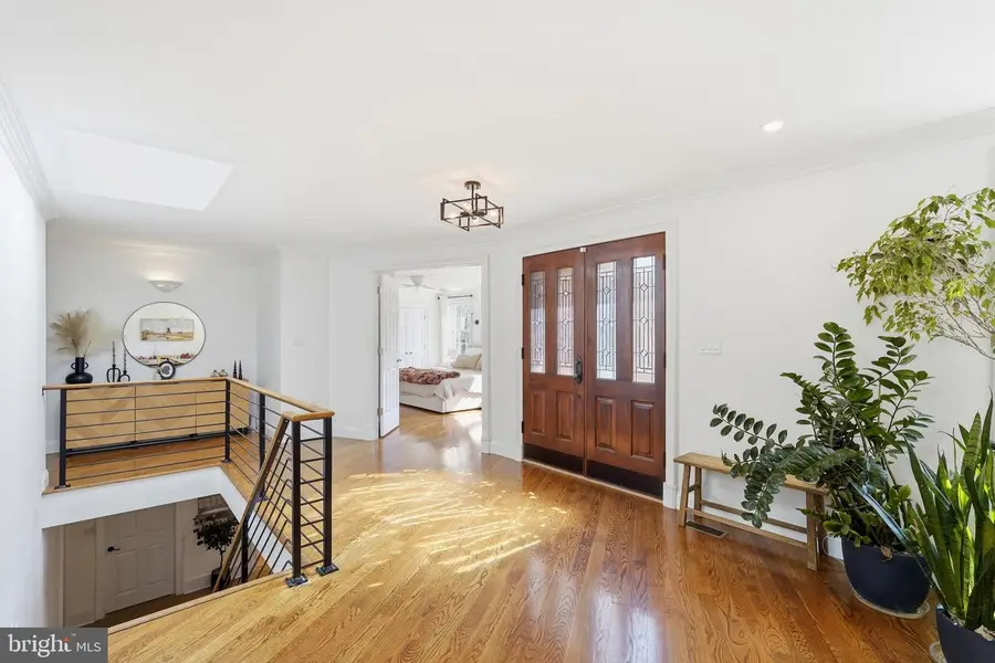 7603 Shadywood Rd, Bethesda, MD 20817 - #2