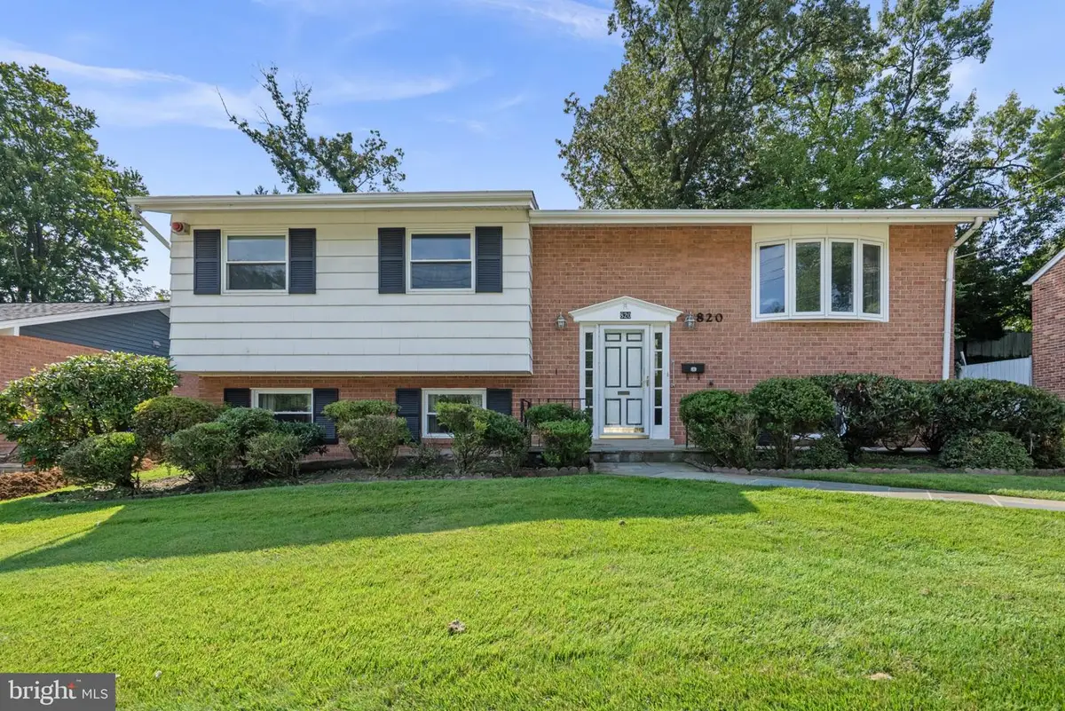 820 Lamberton Dr, Silver Spring, MD 20902 - #1