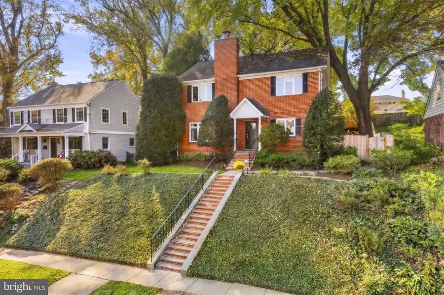 10137 Crestwood Rd, Kensington, MD 20895 - #2