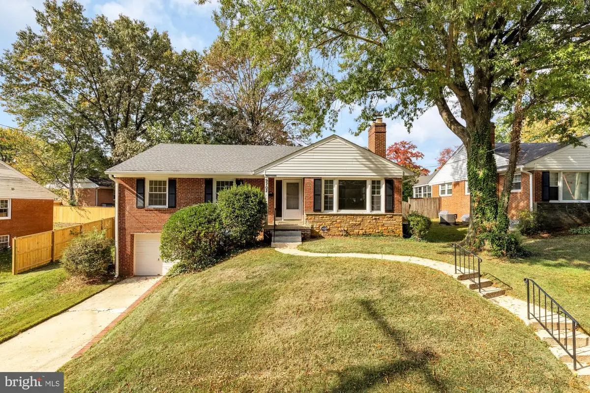9702 Dameron Dr, Silver Spring, MD 20910 - #1