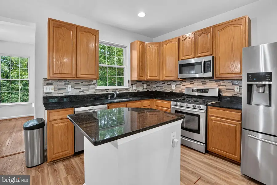 18629 Autumn Mist Dr, Germantown, MD 20874 - #2